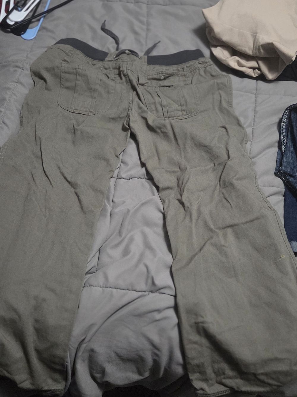 Women's Casual Drawstring Pants in Olive Green